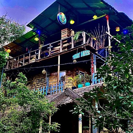 Hostal Tree House Элла Экстерьер фото