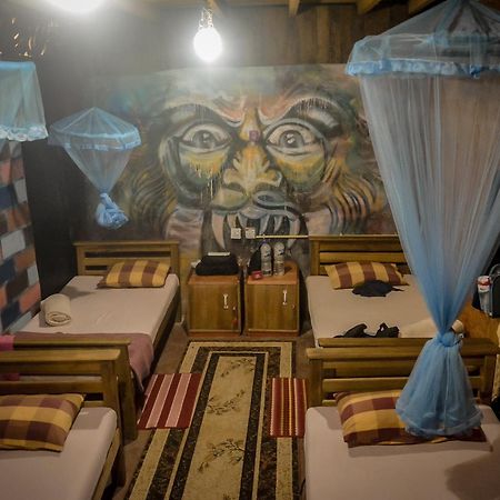 Hostal Tree House Элла Экстерьер фото