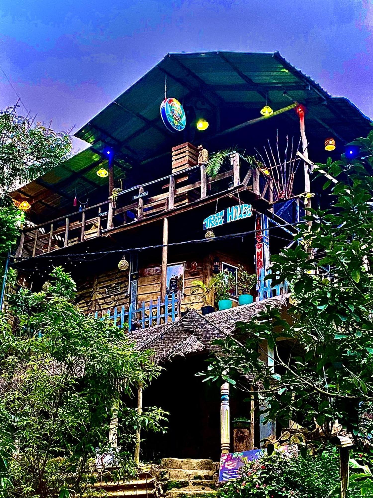 Hostal Tree House Элла Экстерьер фото